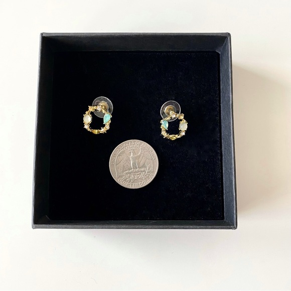 Beautiful Earth Gold and Multi Stone Wreath Stud Earrings - Picture 3 of 7